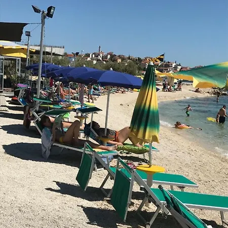 Vila Vranjica *